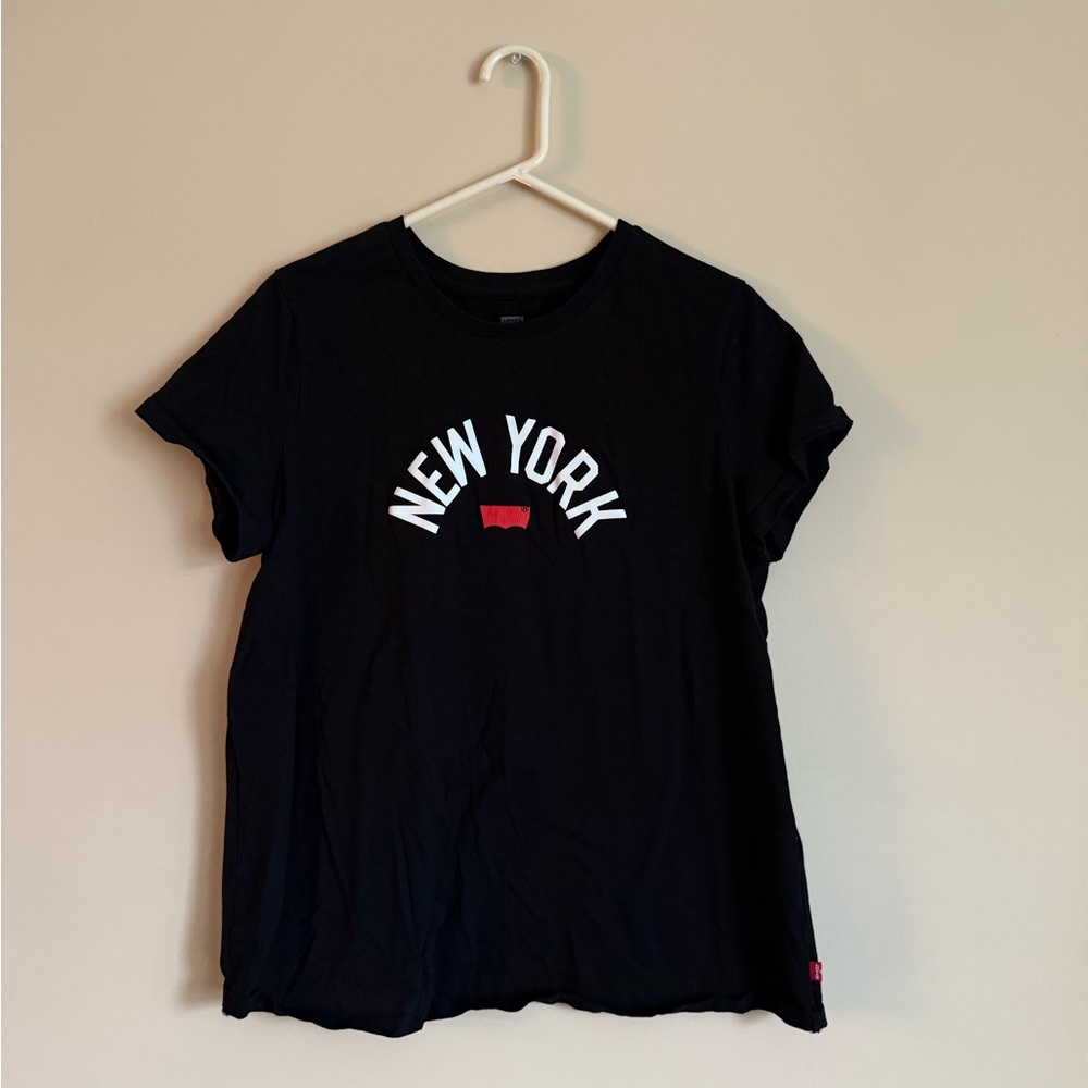 Levi’s New York NYC Graphic T-shirt Black Size XL 100% Cotton